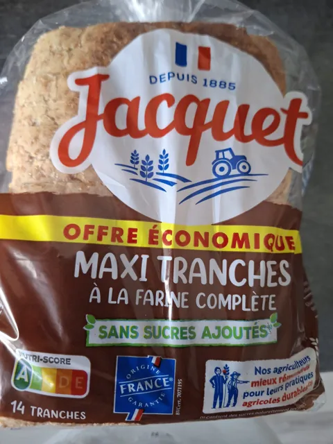 Paquet de pain de mie complet Jacquet avec le logo Nutri-Score A